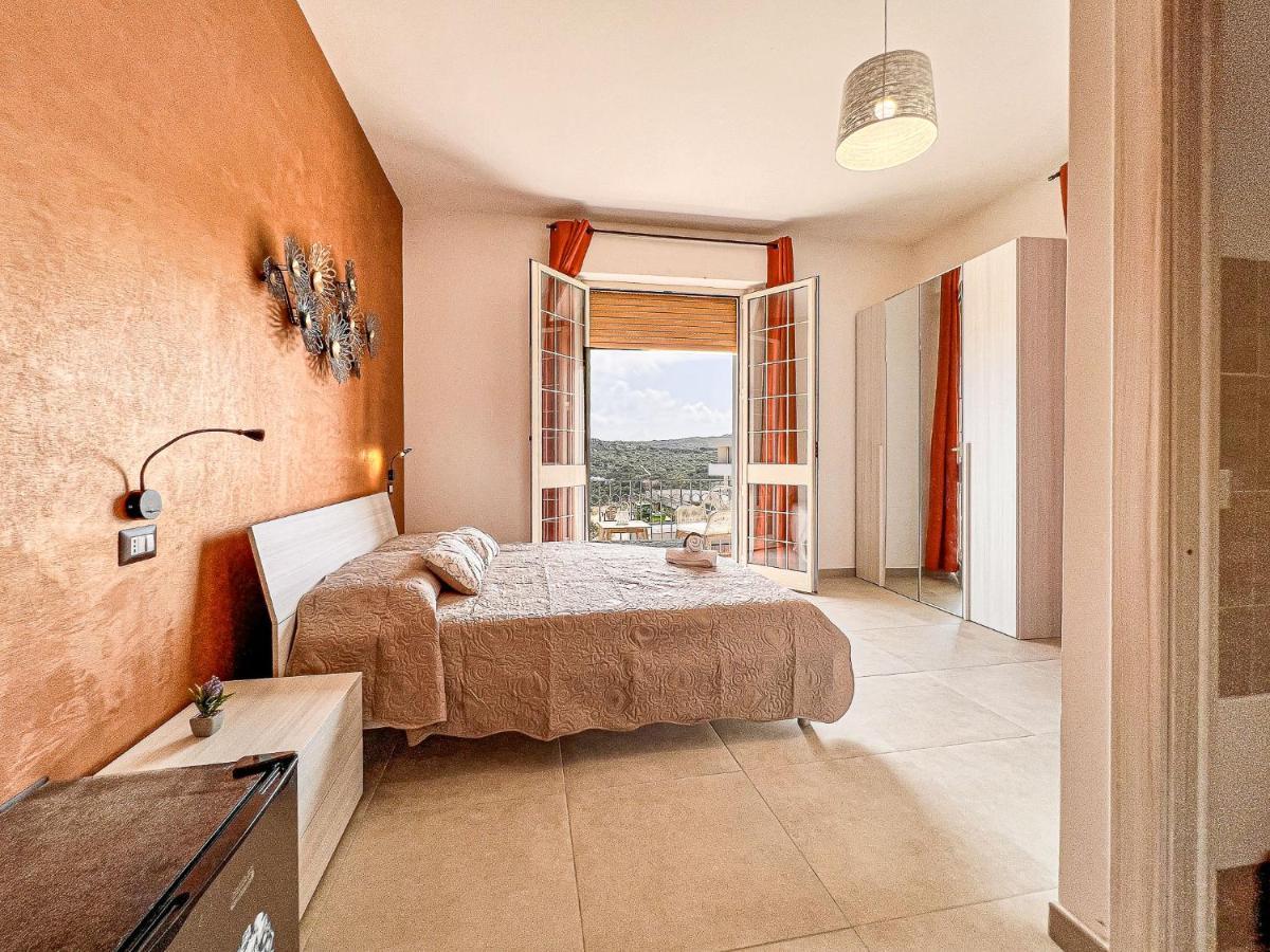 Hotel Sweet Sea View Santa Teresa Gallura Exterior foto